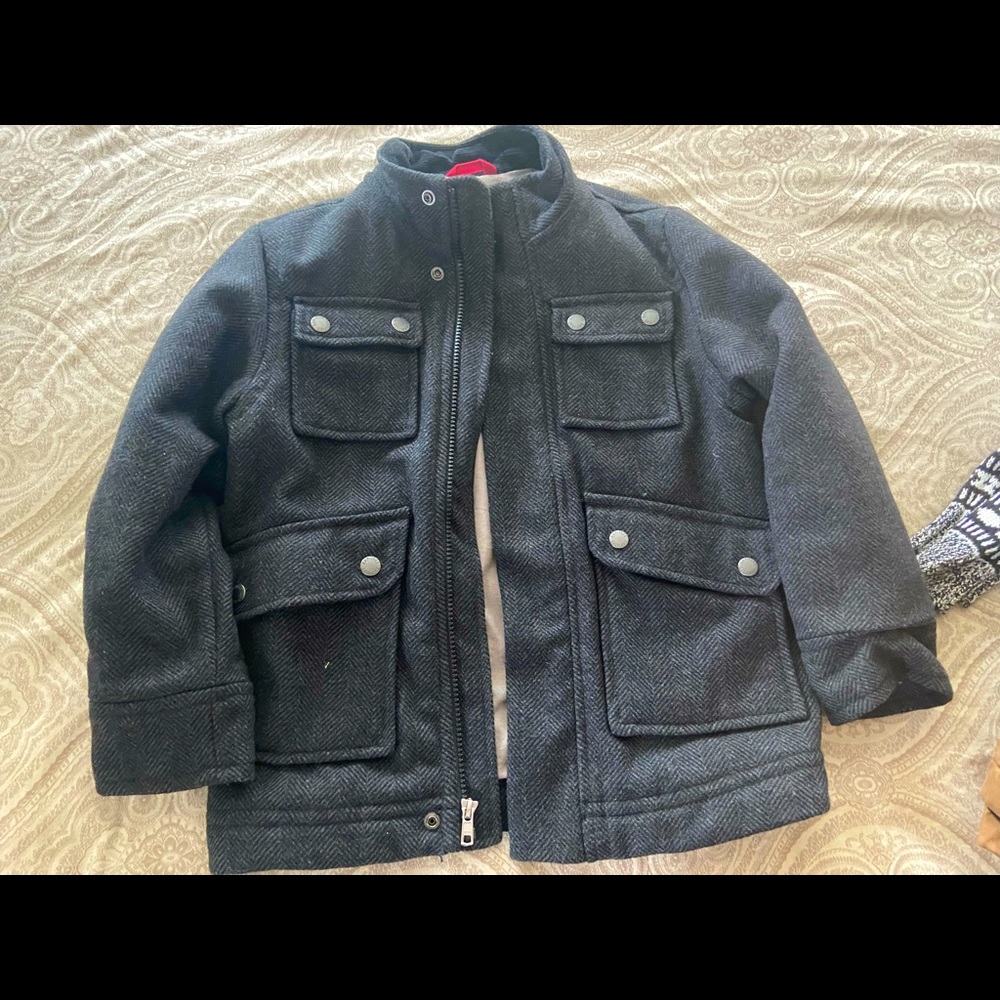 Black dressy jacket for boys sz S (6-7)